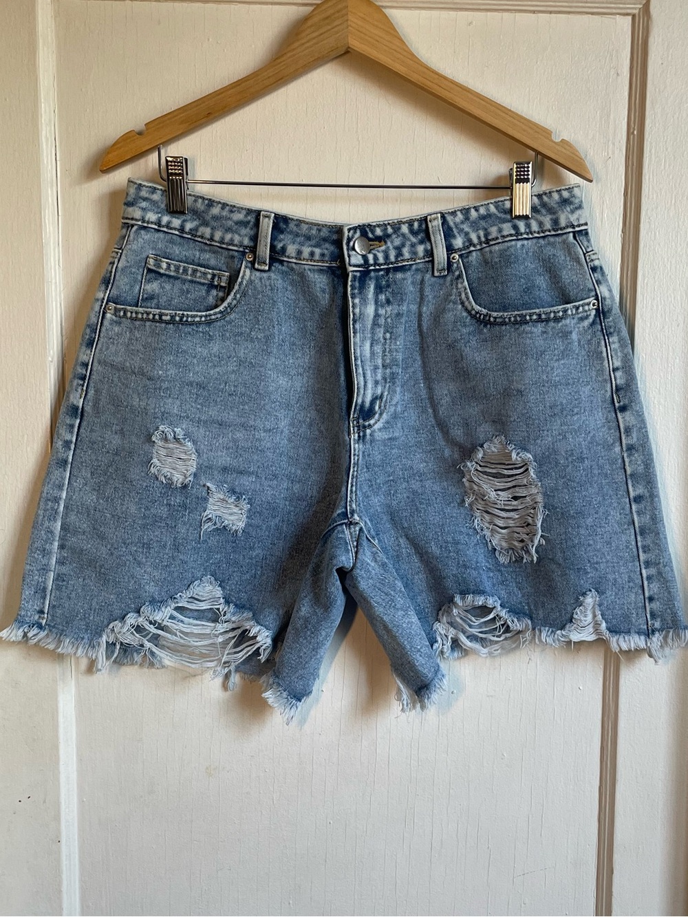 SHEIN Denim Shorts Size 31 Light Wash Distressed Ripped Frayed High Waisted
